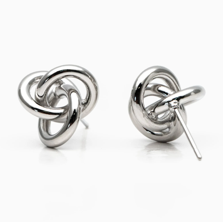 Knotty Studs