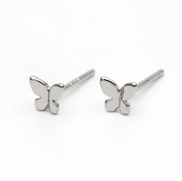 送料税込【AMY O】Tiny Butterfly Flor Studs Set (3色) 国内発 Lilly Diamond Butterfly Stud Earrings – Miki and Jane